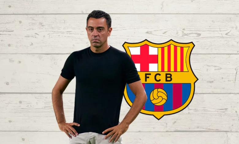 برشلونة يقيل مدربه تشافي هرنانديز