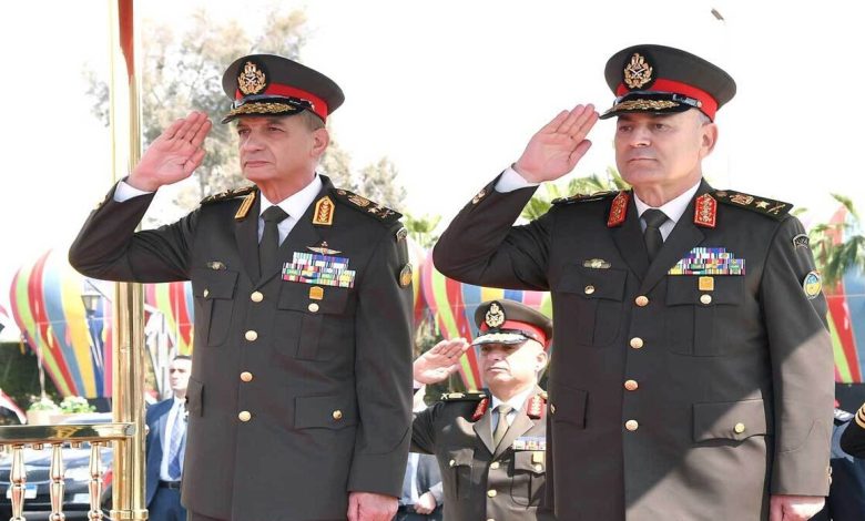 تعيين وزير الدفاع ورئيس الأركان السابقين في مناصب جديدة