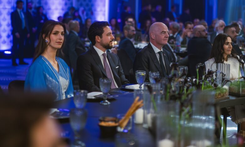 ما سر غياب العاهل الأردني ؟